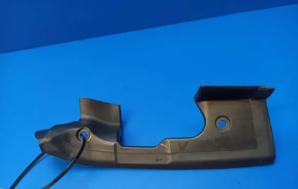 Mercedes-Benz E W211 Other trunk/boot trim element A2116931033