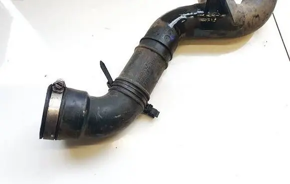 Intercooler hose/pipe