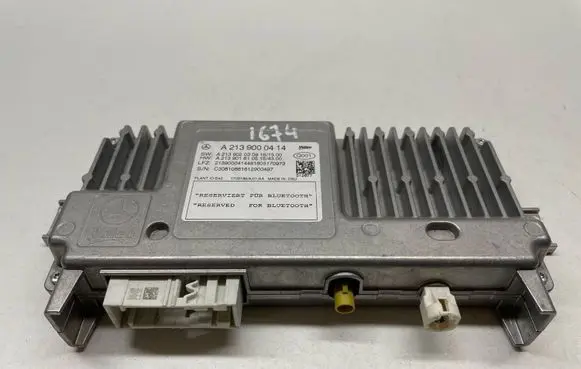 Mercedes-Benz E W213 Bluetooth control unit module 2139020309 A2139020309 A2139018105