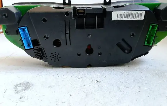Audi A6 S6 C5 4B Speedometer (instrument cluster) 4B0919860E