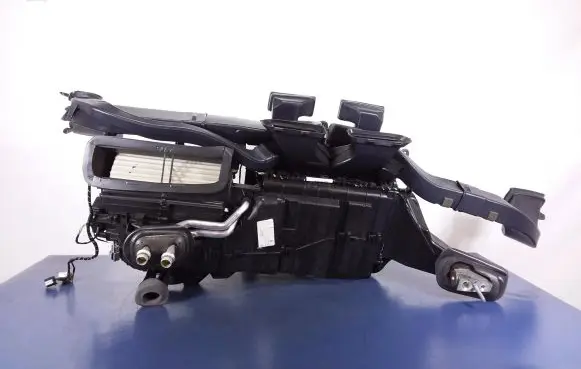 Cadillac CTS Interior heater climate box assembly 23406717