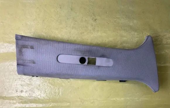 Mercedes-Benz B W245 (B) pillar trim (top) A1696920622 A1696903425