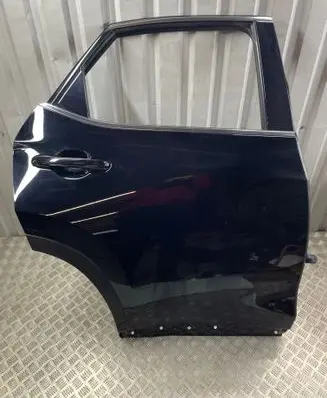 Lexus NX Rear door