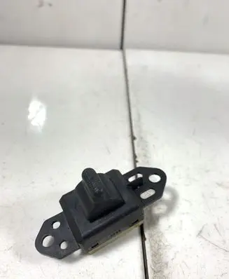 Chrysler Voyager Electric window control switch 04685727AB