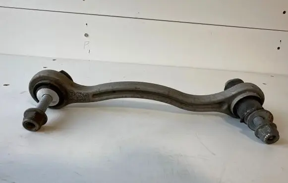 Mercedes-Benz C W205 Rear control arm 20402