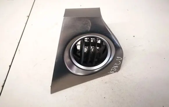 Toyota Auris E180 Dash center air vent grill bourbon20733