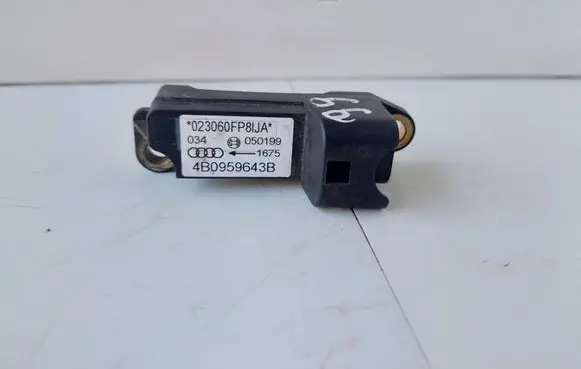 Audi A6 S6 C6 4F Airbag deployment crash/impact sensor 4B0959643B