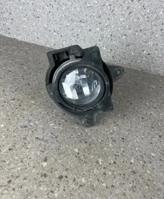 Toyota Hilux (AN10, AN20, AN30) Front fog light 1338103 E131338103BPL