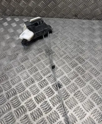 Mitsubishi Shogun Rear door lock