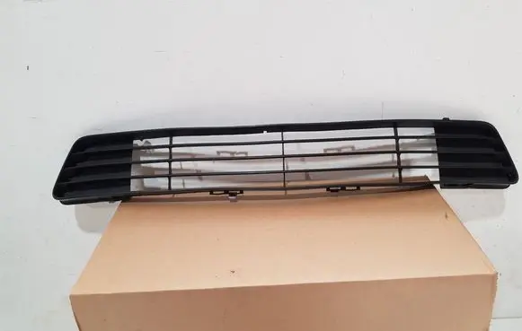 Ford Fiesta Quarter panel pressure vent 2S61A018A58A