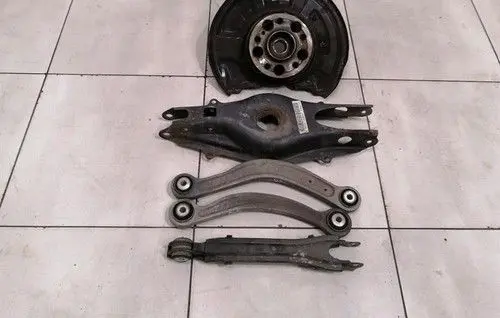 Mercedes-Benz C W204 Rear wheel hub A2043501441