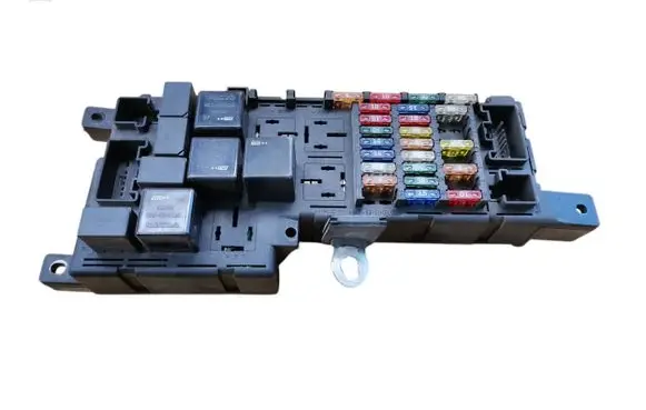 Volvo S60 Fuse module 8678449 518784202