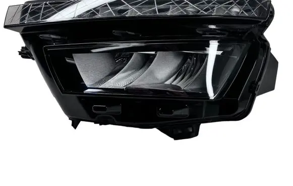 Skoda Kamiq Headlight/headlamp 658941015 0021383206 00213832