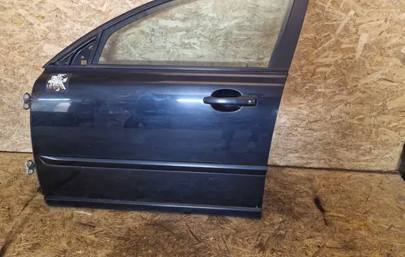 Volvo V50 Front door 
