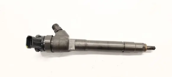 Fuel injector