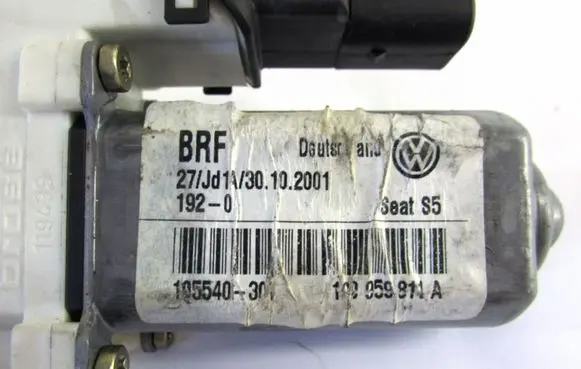Seat Leon (1M) Rear door window regulator motor 119435