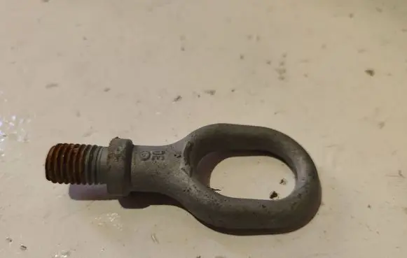 Volkswagen Touareg I Towing hook eye