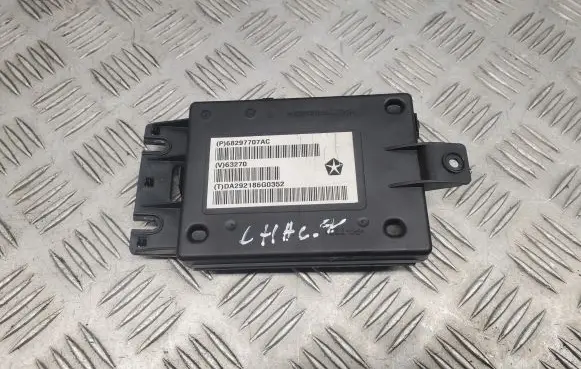 Dodge Challenger Air conditioning/heating control unit 68297707AC P68297707AC