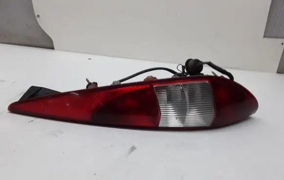 Ford Mondeo Mk III Rear/tail lights 1S7113404C