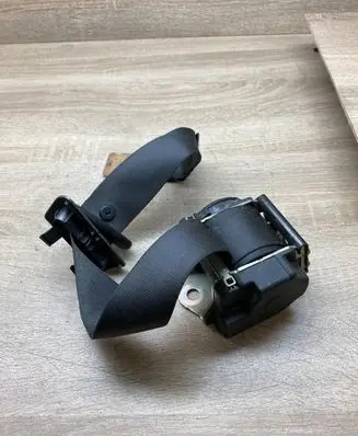 BMW 7 E65 E66 Middle seatbelt (rear) 7037829 16398D
