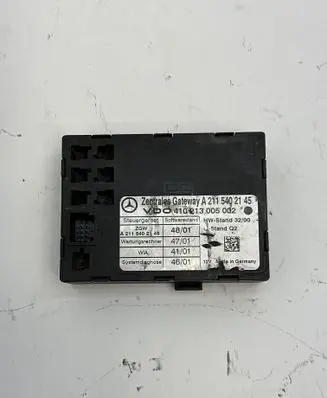Mercedes-Benz E W211 Gateway control module A2115402145 410213005002