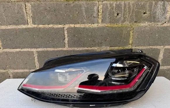 Volkswagen Golf VII Headlight/headlamp 5G1941081E