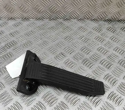 Toyota RAV 4 (XA50) Accelerator throttle pedal 7810133060