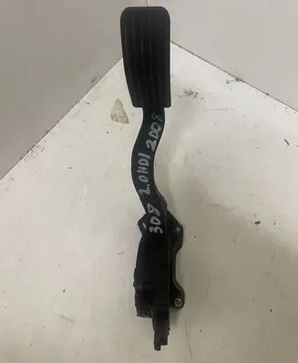 Peugeot 308 Accelerator throttle pedal 9681530380