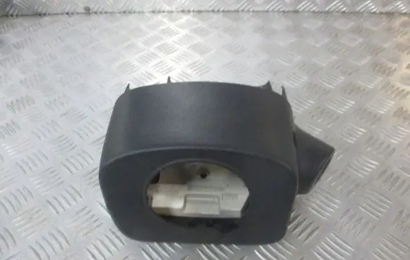 Citroen C2 Steering wheel column trim