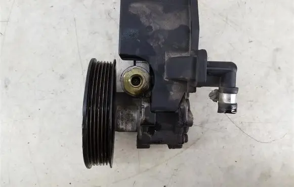 Mercedes-Benz C W202 Power steering pump 0024662901
