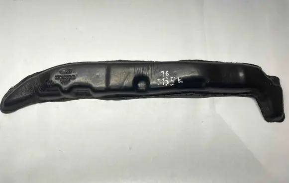 Ford Fusion Fender end trim 