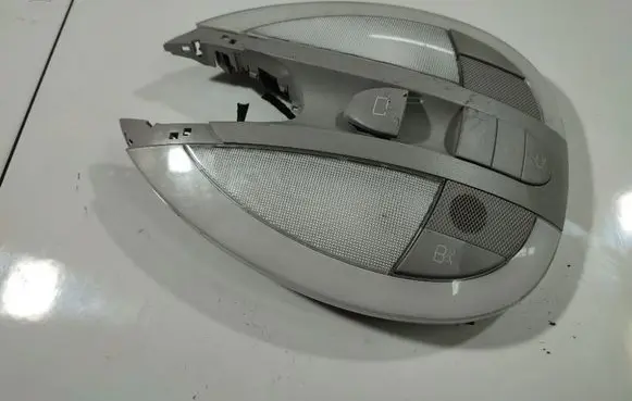 Mercedes-Benz CLS C219 Front seat light A219820017E94