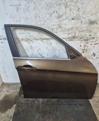 BMW X1 E84 Front door B09