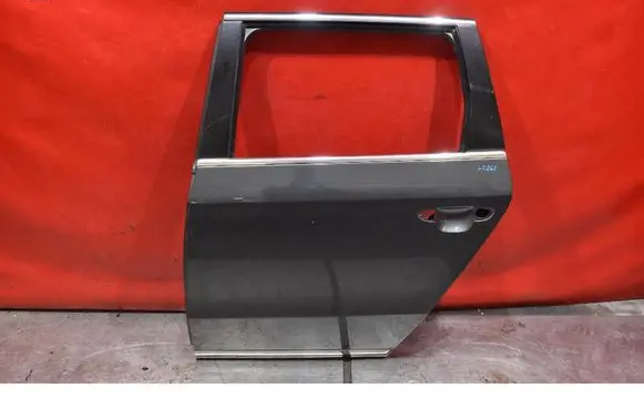 Volkswagen PASSAT CC Rear door 