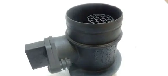 Volkswagen Jetta V Mass air flow meter 0281002531 038906461 038906461B