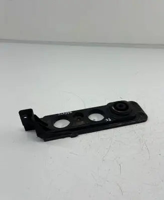 KIA Sorento Radiator mount bracket 64136C5000