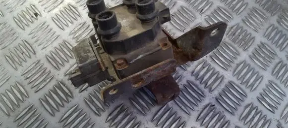 Ford Fiesta High voltage ignition coil 928f12029ca 928f-12029-ca