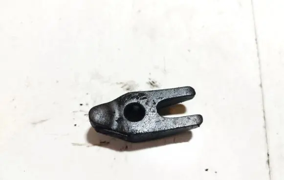 Ford Kuga II Fuel Injector clamp holder 9674341880
