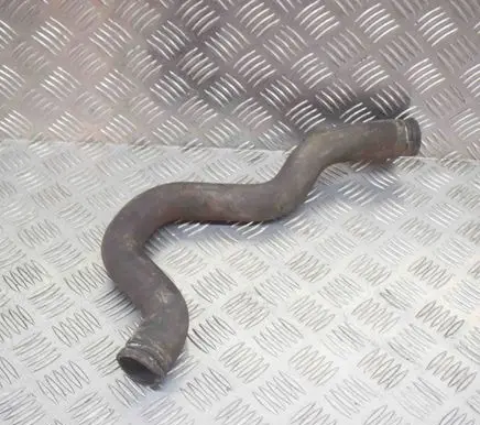 Opel Insignia A Engine coolant pipe/hose 565563897 13220133DA