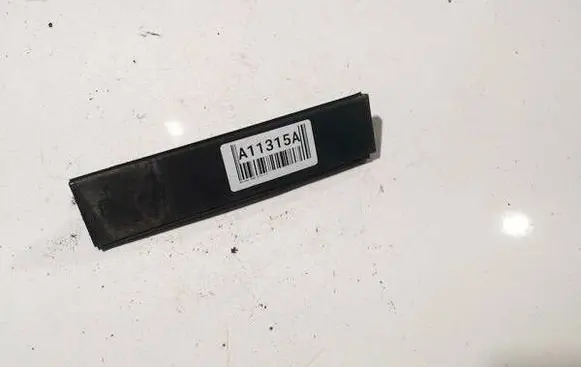 Hyundai ix35 Front door glass trim molding 