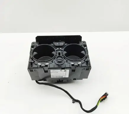 BMW XM Cup holder 6827173