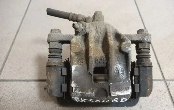Hyundai Tucson JM Rear brake caliper