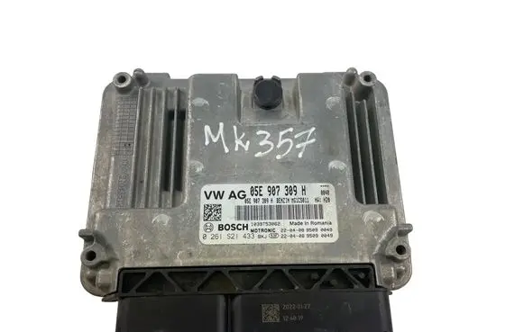 Seat Altea XL Engine control unit/module ECU 05E907309H 0261S21433