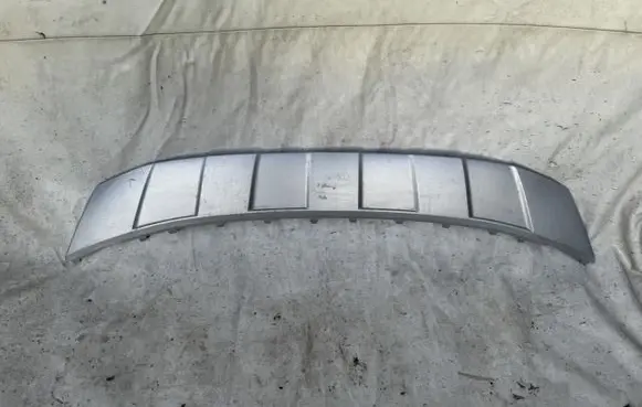 Volkswagen Tiguan Front bumper splitter molding 5na807532c
