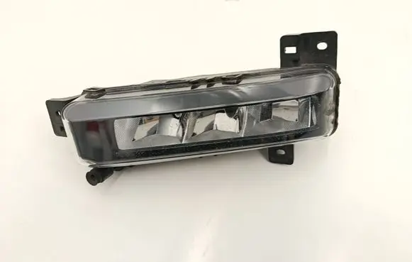BMW 2 F46 Front fog light 7471081 11321030000 A8747108108