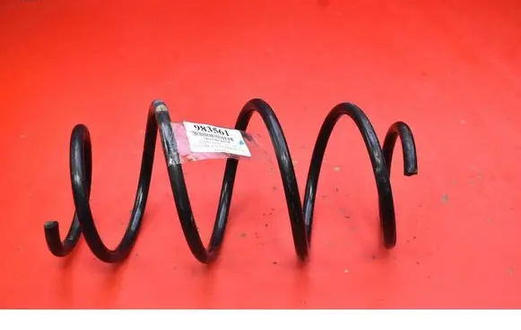 Toyota Auris E180 Front coil spring 