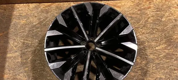 Volvo XC90 R21 alloy rim 32294603 C13304