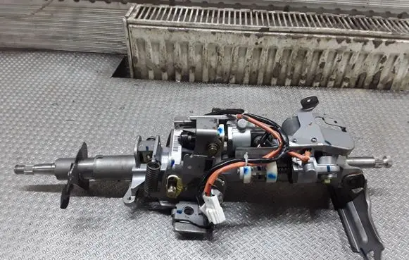 Infiniti FX Steering wheel axle