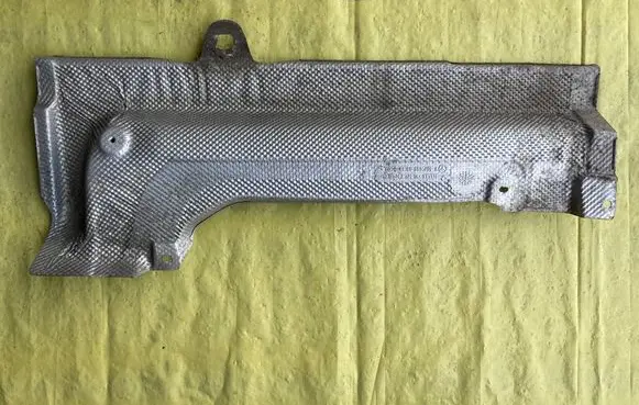 Mercedes-Benz C AMG W204 Exhaust heat shield A2046820371