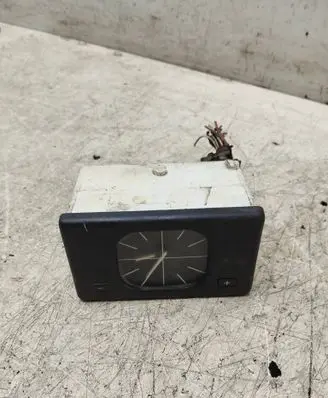 BMW 5 E34 Clock 1374282 01494